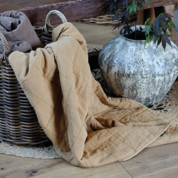 Chic Antique, Aix Vintage Quilt Tppe, L180 cm., Honning