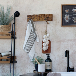 Chic Antique, Knagerkke m. 2 knager, L43 cm.